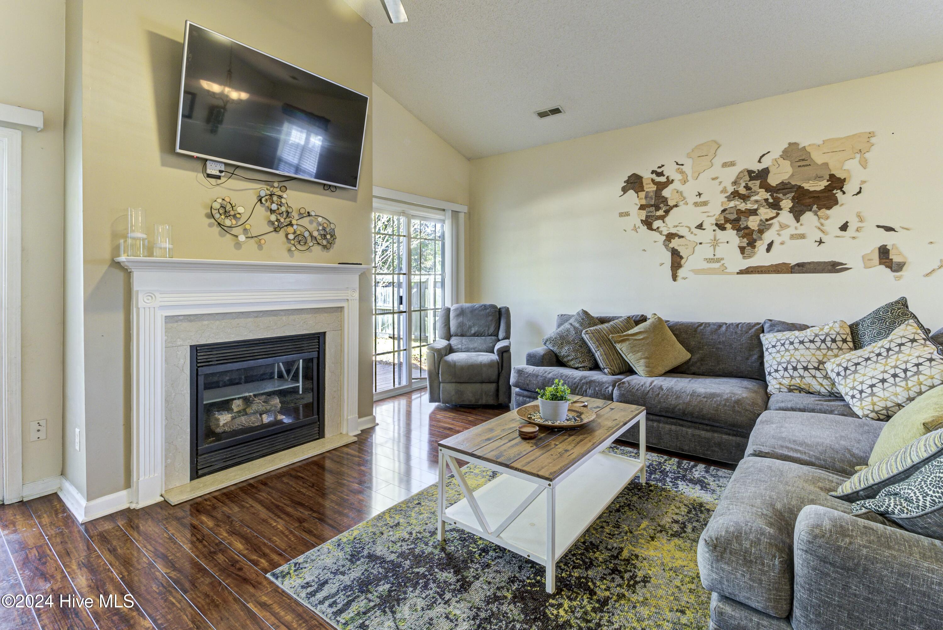 8589 Orchard Loop Road Leland, NC 28451 - Photo 15 of 26 Living Room