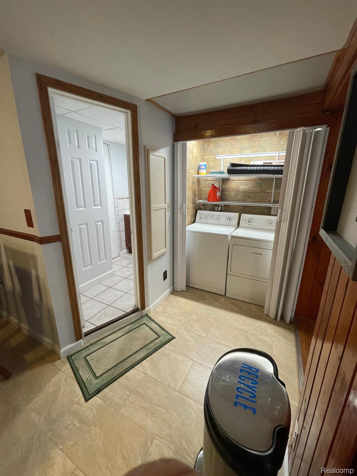 8561 Harding Street Center Line, MI 48015 - Photo 13 of 29 Gallery Image 13