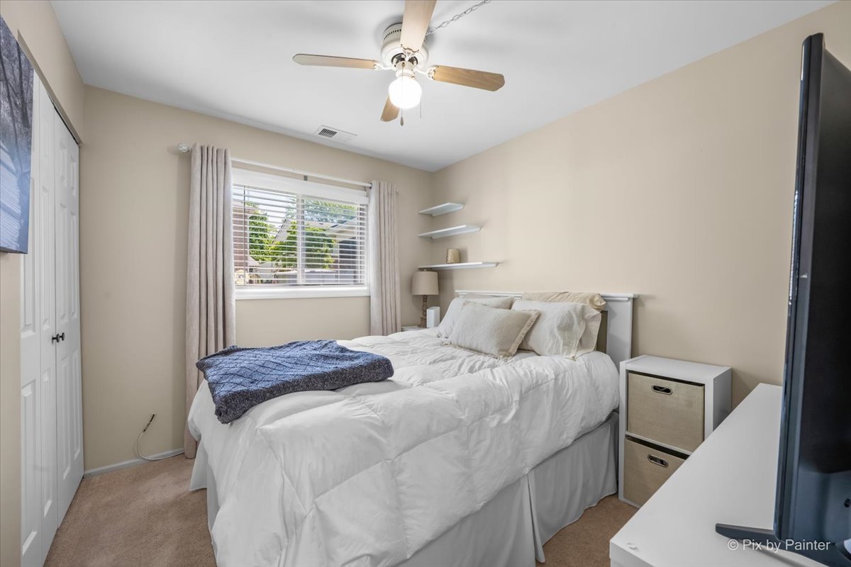 575 Rodenburg Road Roselle, IL 60172 - Photo 20 of 24