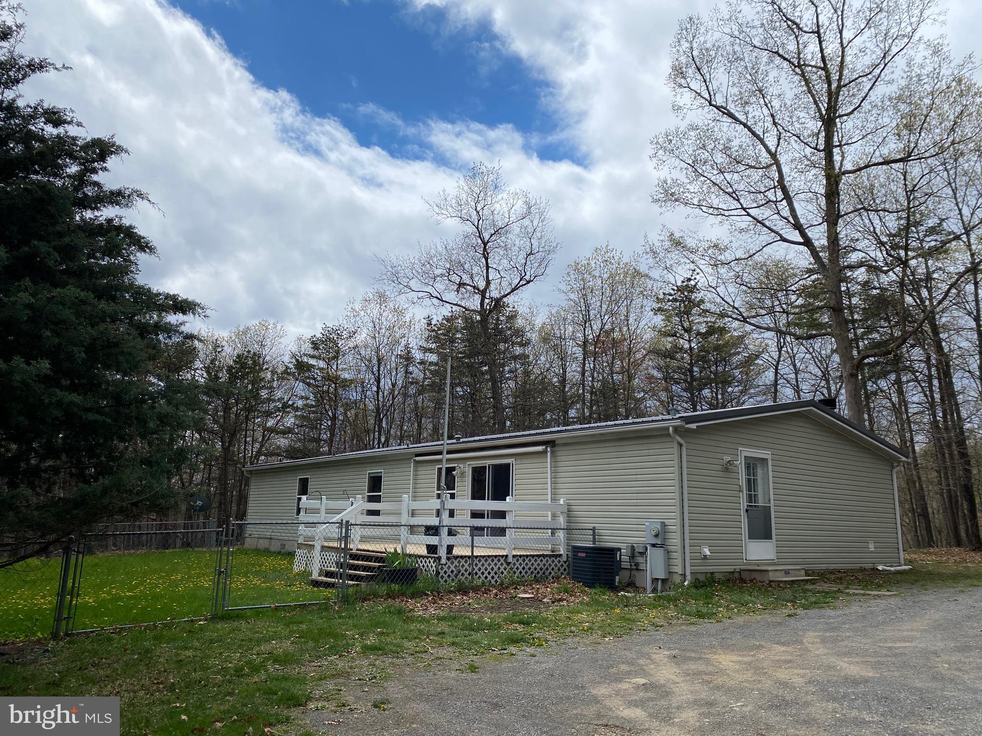 48 Roderick Lane Berkeley Springs, WV 25411 - Photo 3 of 68 Back of Home
