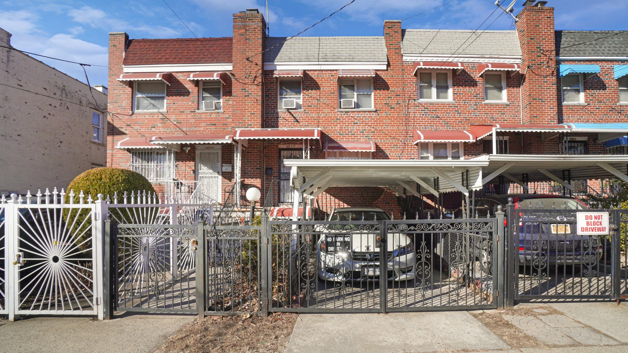 View of townhome / multi-family property