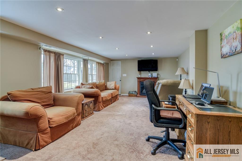 499 Old Stage Road Spotswood, NJ 08884 - Photo 12 of 27