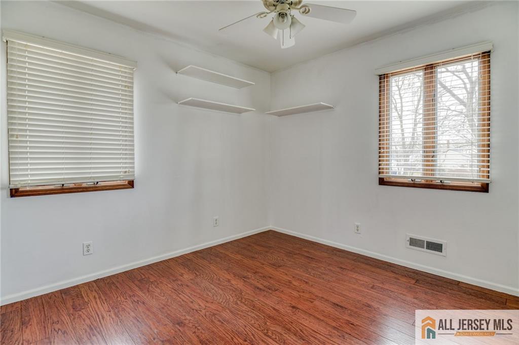 499 Old Stage Road Spotswood, NJ 08884 - Photo 20 of 27