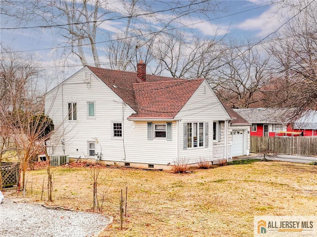 499 Old Stage Road Spotswood, NJ 08884 - Photo 4 of 27