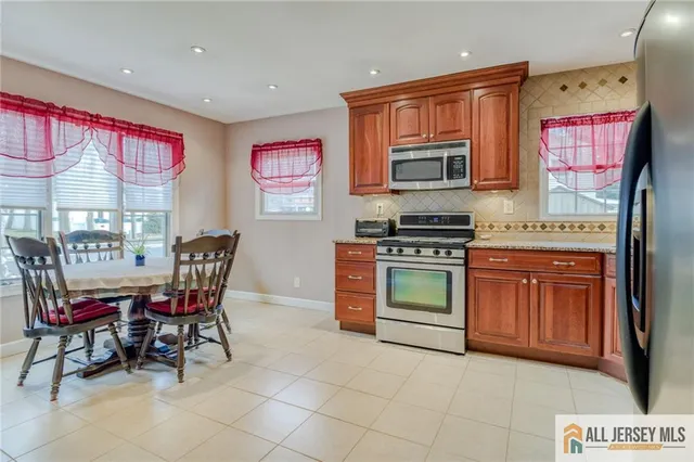 $649,000 | 499 Old Stage Road, Spotswood, NJ 08884