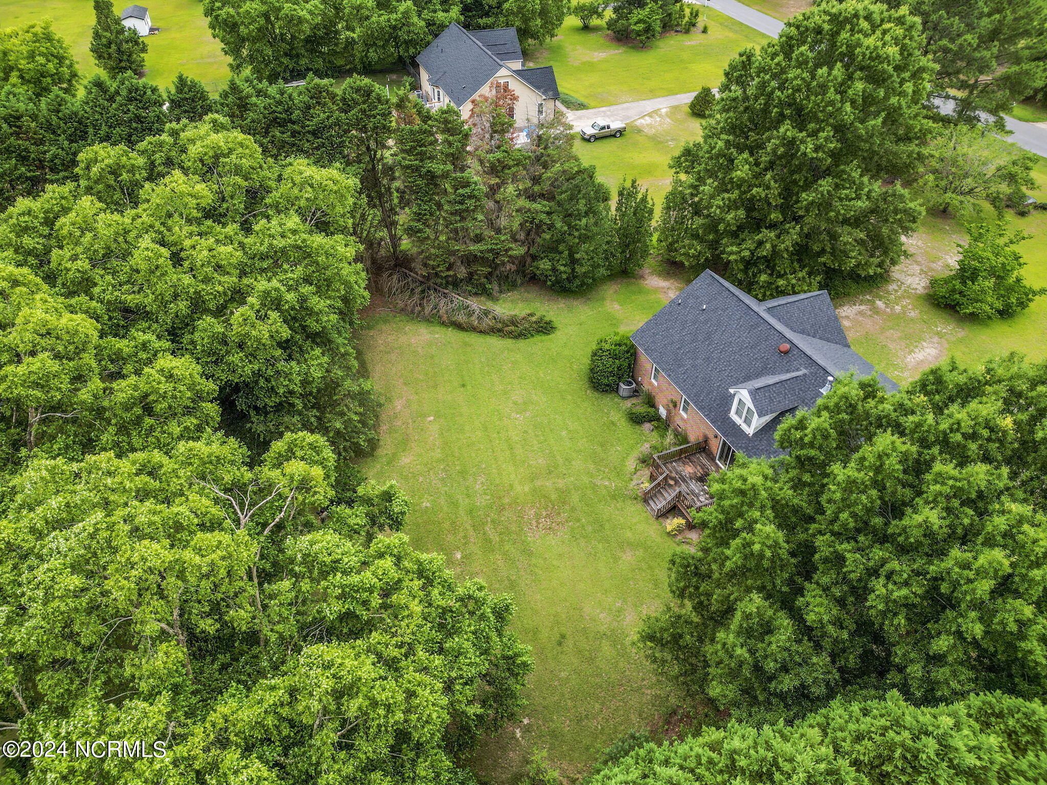 416 Hunting Lodge Road Clayton, NC 27520 - Photo 32 of 38 36-web-or-mls-DJI_0180