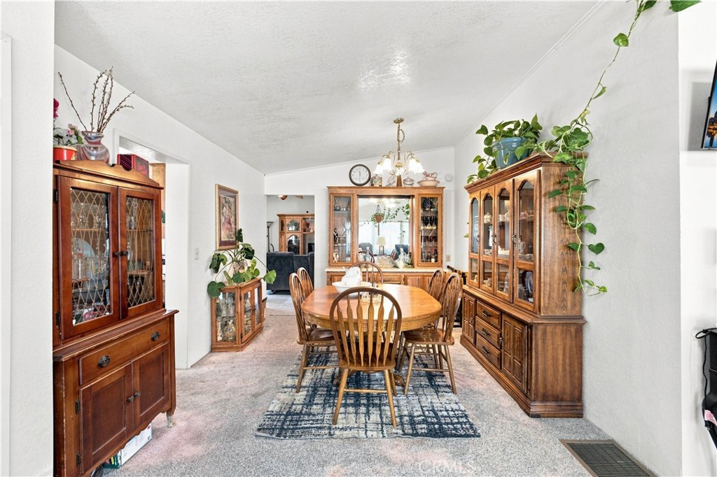 21621 Sandia Road Apple Valley, CA 92308 - Photo 11 of 17 Gallery Image 11