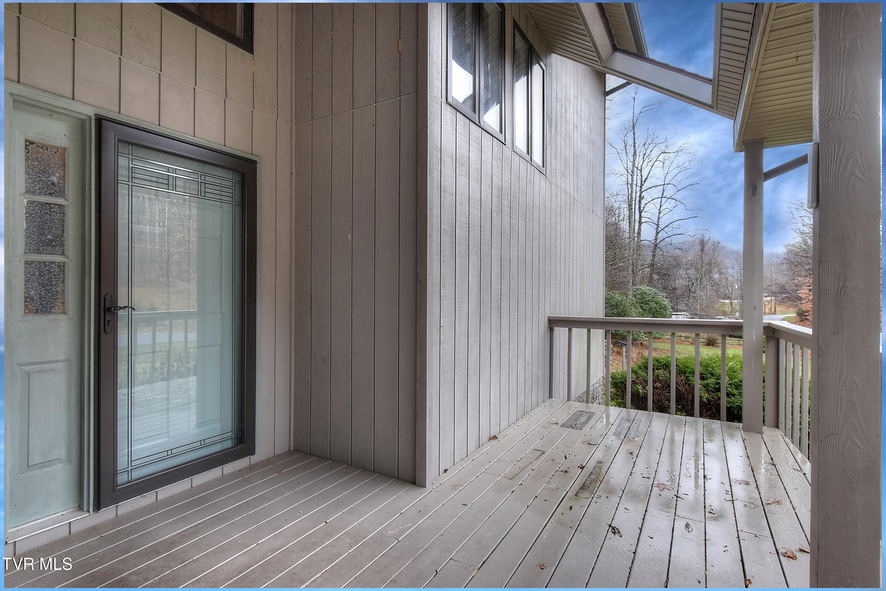1310 Sun Tree Road Unicoi, TN 37692 - Photo 5 of 59 5