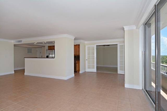 5550 North Ocean Drive, Unit 4A Riviera Beach, FL 33404 - Photo 16 of 25 15_5550NOceanDr_Unit4A_2015_HiRes