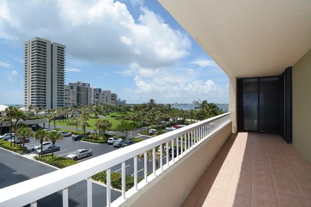 5550 North Ocean Drive, Unit 4A Riviera Beach, FL 33404 - Photo 21 of 25 20_5550NOceanDr_Unit4A_2020_HiRes