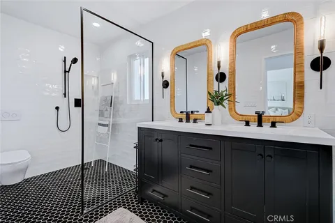 $2,800,000 | 2921 North Poinsettia Avenue, Manhattan Beach, CA 90266