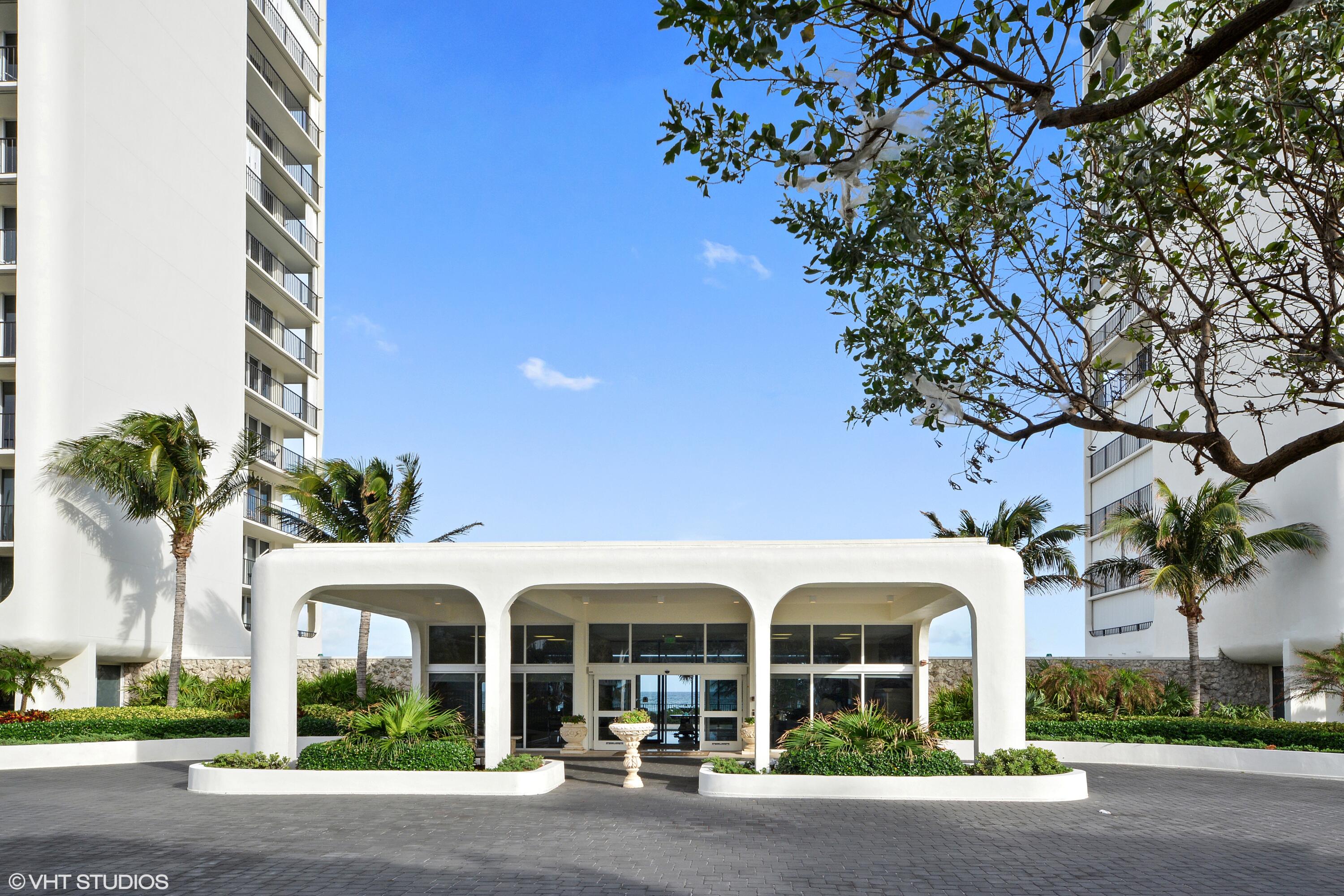 2800 South Ocean Boulevard, Unit 2K Boca Raton, FL 33432 - Photo 27 of 57 Entrance Portico