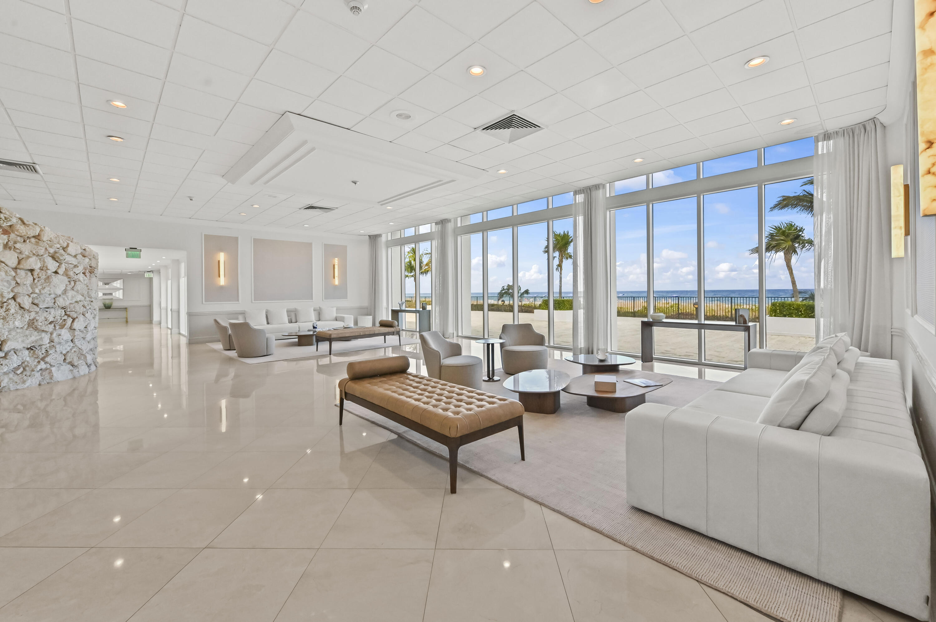 2800 South Ocean Boulevard, Unit 2K Boca Raton, FL 33432 - Photo 29 of 57 OCEANFRONT Entrance Lobby