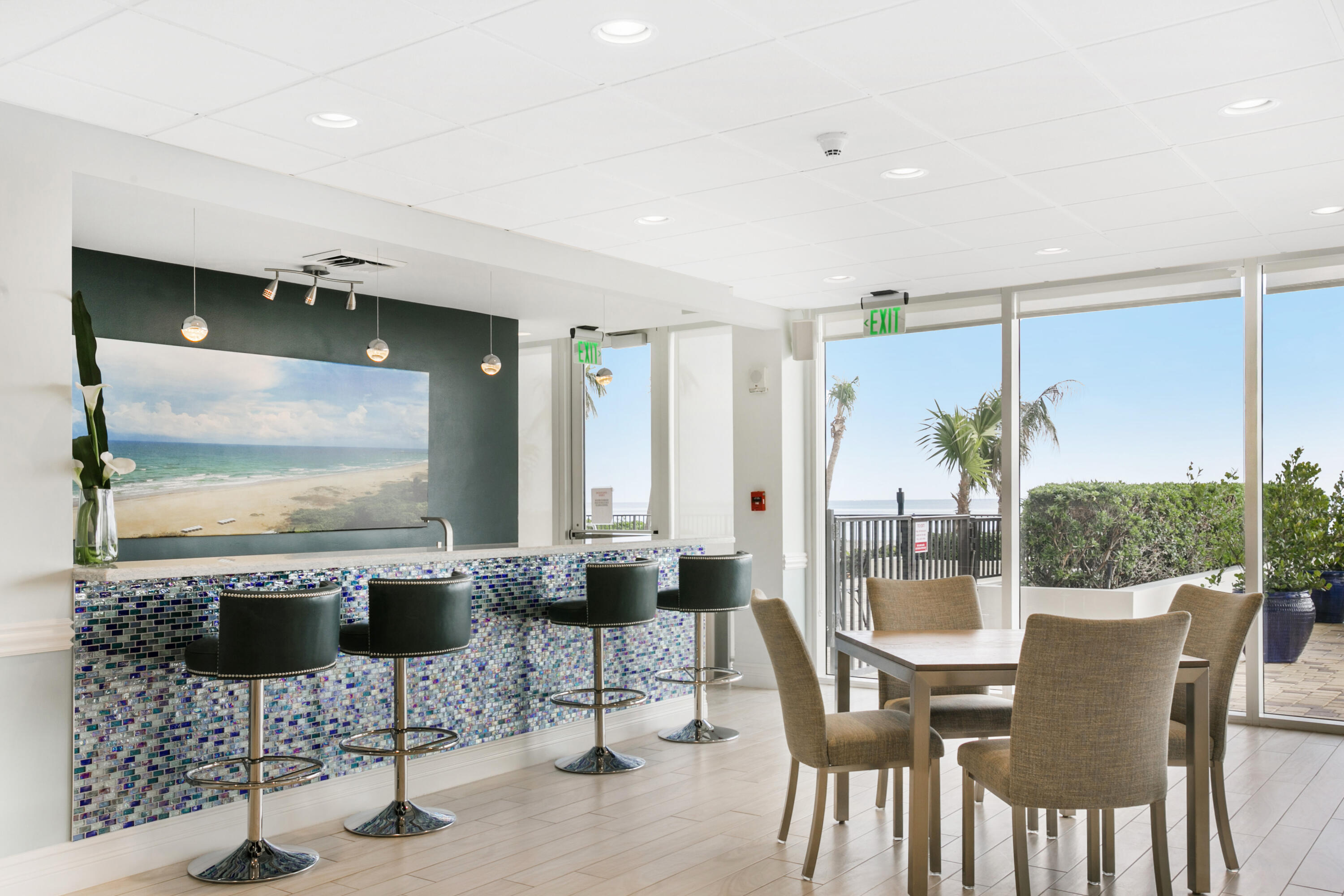 2800 South Ocean Boulevard, Unit 2K Boca Raton, FL 33432 - Photo 36 of 57 OCEANFRONT Lounge (Party Room)