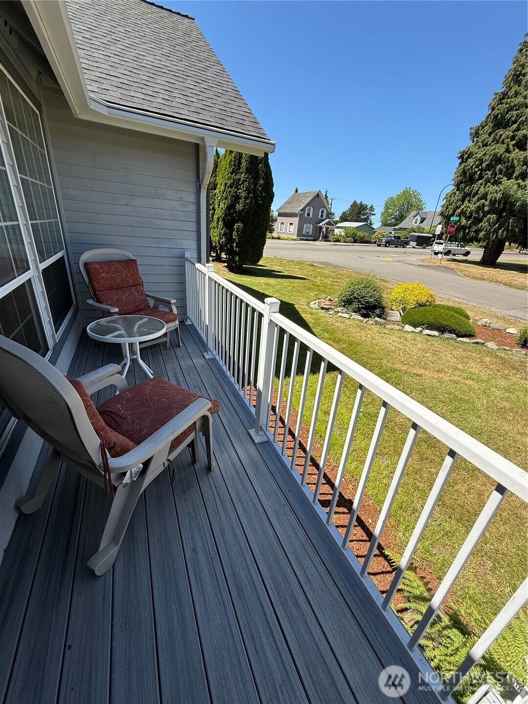 3110 13th Street Everett, WA 98201 - Photo 2 of 17