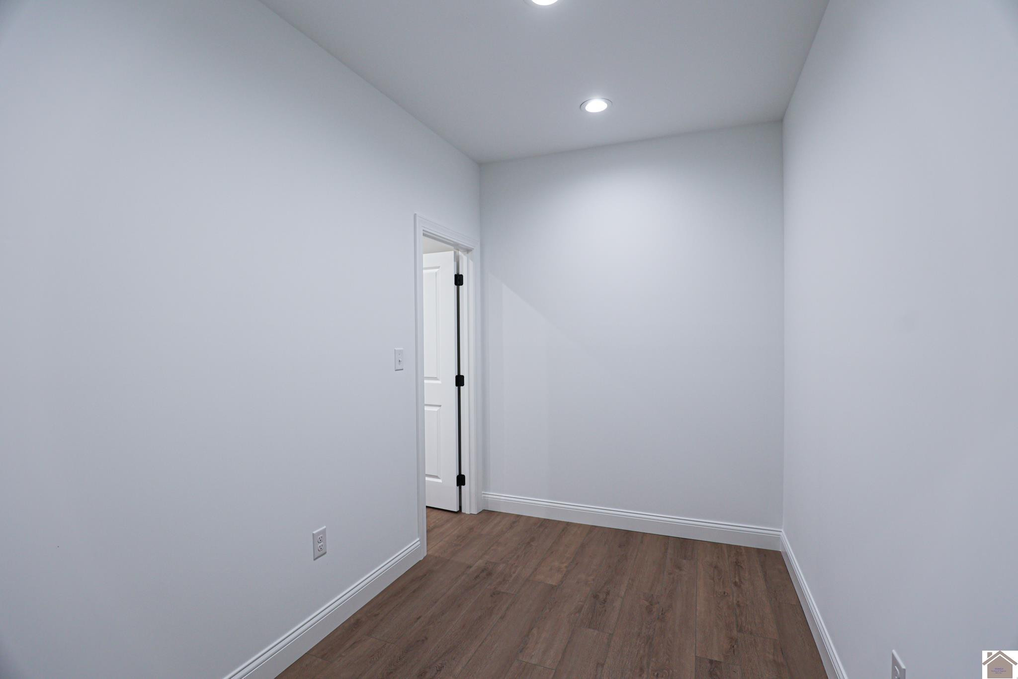25 Fox Run Melber, KY 42069 - Photo 28 of 40 Walk in Closet