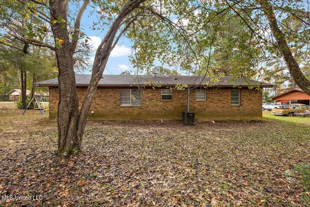 $87,000 | 1006 Charles Howard Drive, Hazlehurst, MS 39083