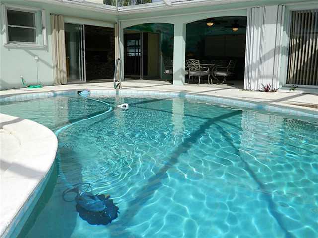 4639 Southeast Robertson Road Stuart, FL 34997 - Photo 10 of 21 Gallery Image 10