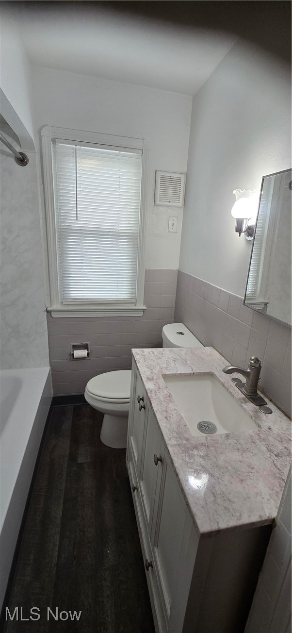 5619 Snow Road Cleveland, OH 44129 - Photo 12 of 26 Gallery Image 12