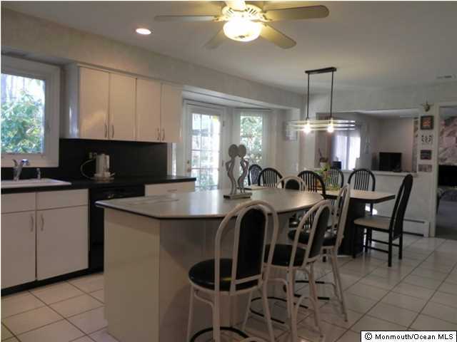 19 Tuppence Road Manalapan, NJ 07726 - Photo 11 of 18 Additional Photo