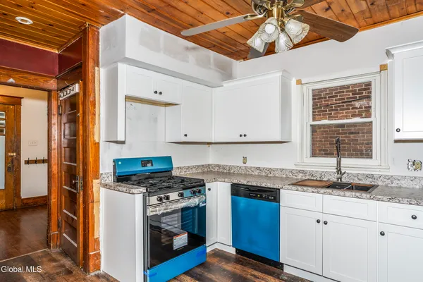$235,000 | 969 Vischer Avenue, Rotterdam, NY 12306