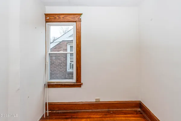 $235,000 | 969 Vischer Avenue, Rotterdam, NY 12306