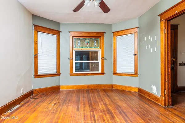 $235,000 | 969 Vischer Avenue, Rotterdam, NY 12306