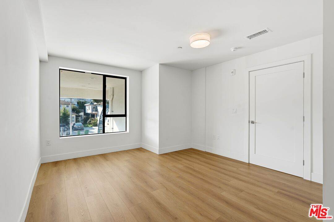 1822 Overland Avenue, Unit 101 Los Angeles, CA 90025 - Photo 11 of 14