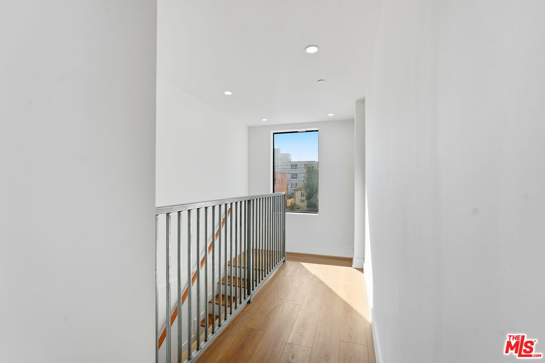 1822 Overland Avenue, Unit 101 Los Angeles, CA 90025 - Photo 7 of 14