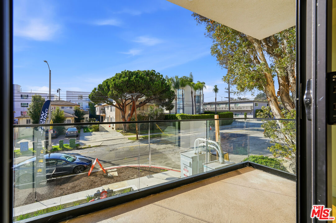 1822 Overland Avenue, Unit 101 Los Angeles, CA 90025 - Photo 9 of 14