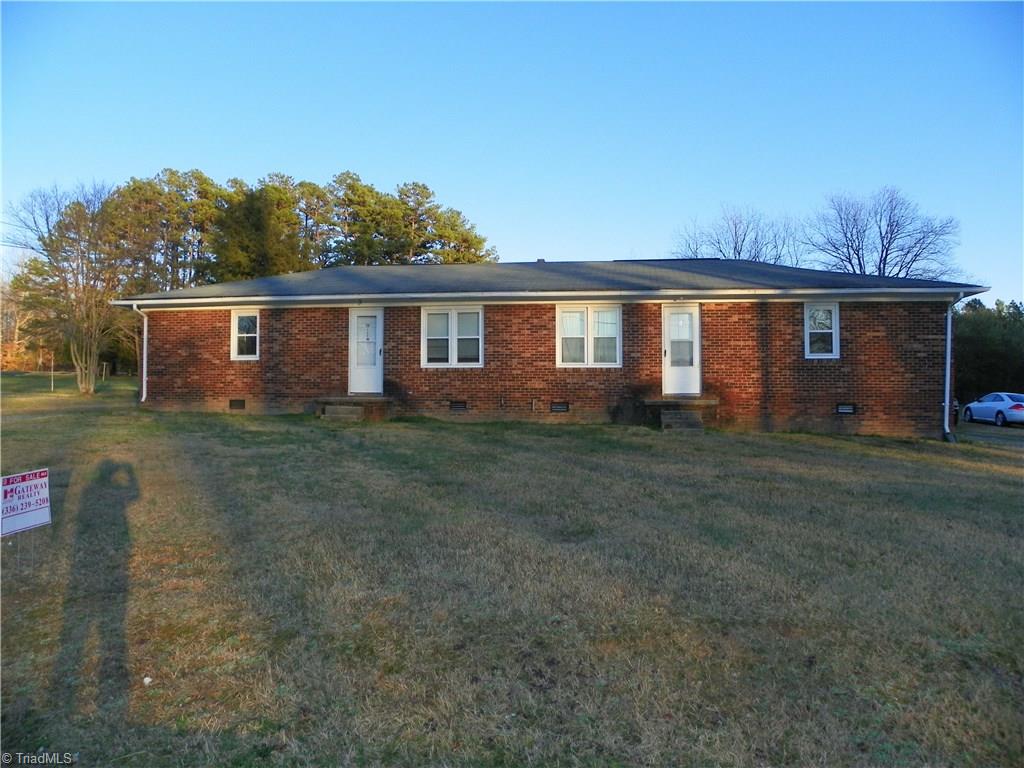 147 Curtis Leonard Road Lexington, NC 27295 - Photo 1 of 2 Front View