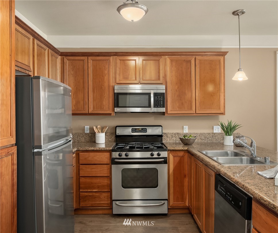 4763 Morris Avenue South, Unit R201 Renton, WA 98055 - Photo 6 of 19 Gallery Image 6