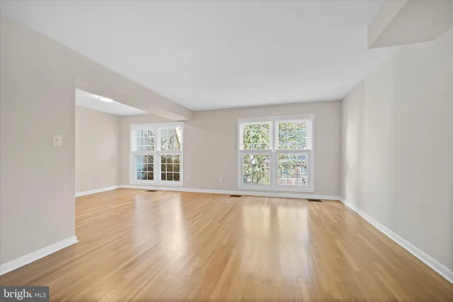 $3,100 | 3221 Adams Court, Fairfax, VA 22030