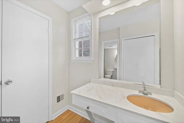 $3,100 | 3221 Adams Court, Fairfax, VA 22030