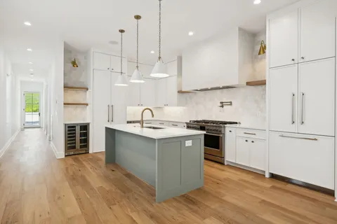 $975,000 | 5916 B Maxon Avenue, Nashville, TN 37209