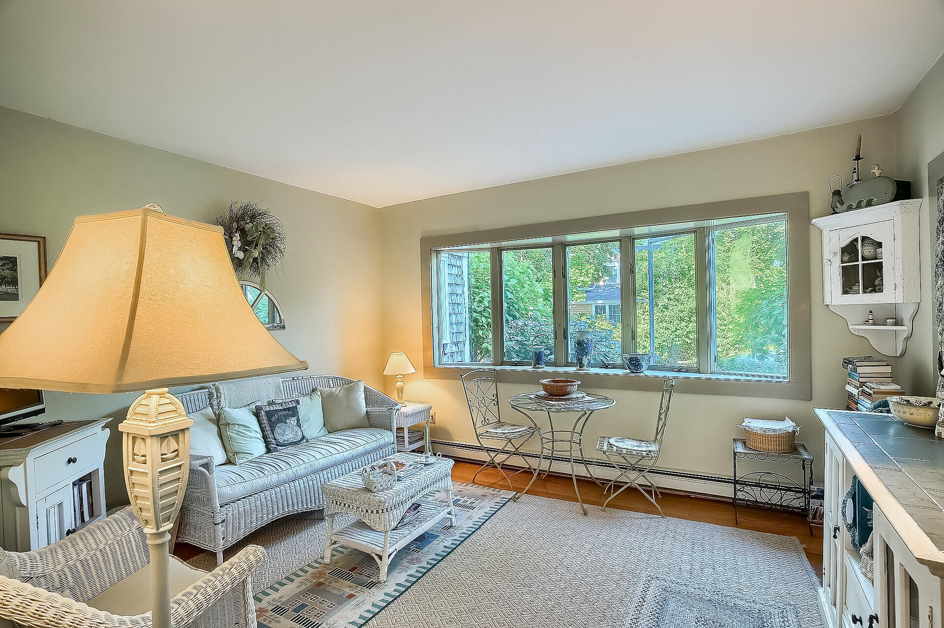 178 Main Street Orleans, MA 02653 - Photo 21 of 34 a living room with furniture and a window