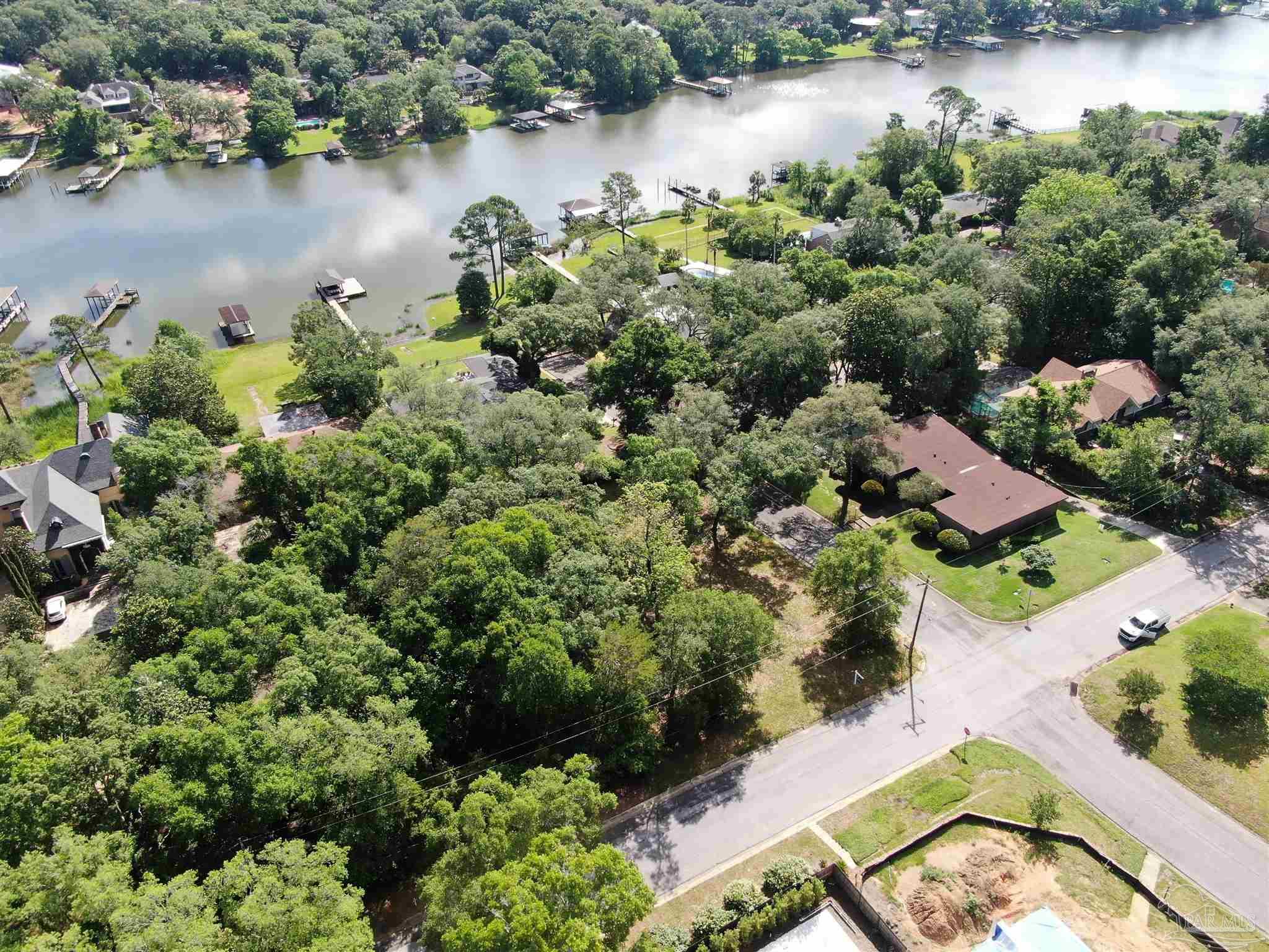 600 Gamarra Road Pensacola, FL 32503 - Photo 4 of 29