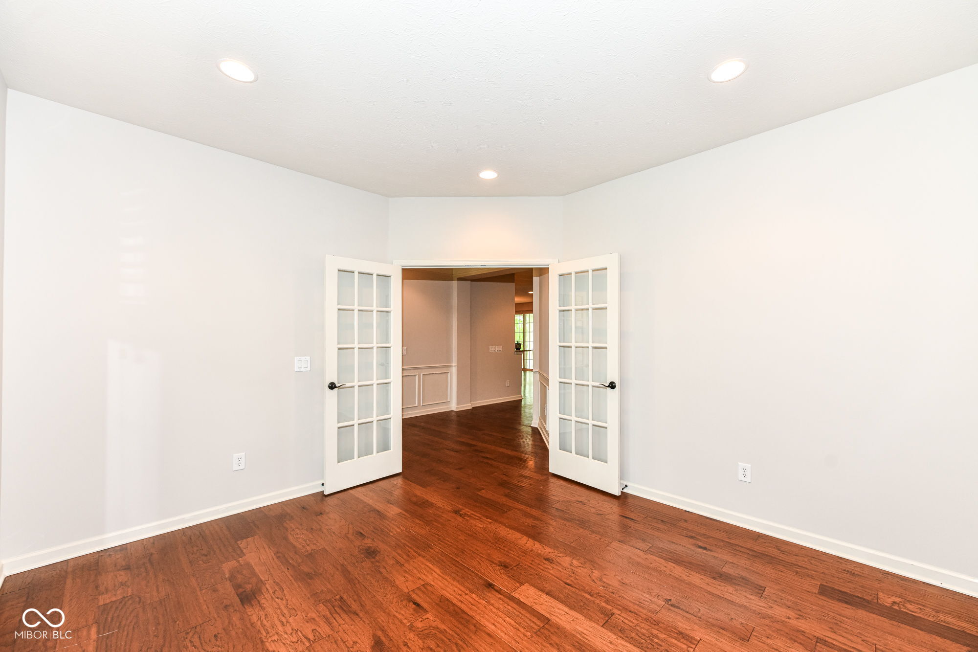 14375 Pendragon Way Fishers, IN 46037 - Photo 5 of 39
