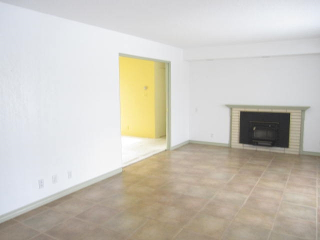 1728 Inwood Road South Bend, IN 46614 - Photo 11 of 12 Gallery Image 11