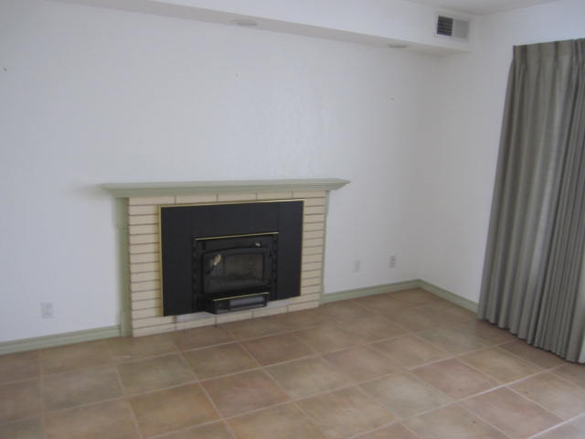 1728 Inwood Road South Bend, IN 46614 - Photo 8 of 12 Gallery Image 8