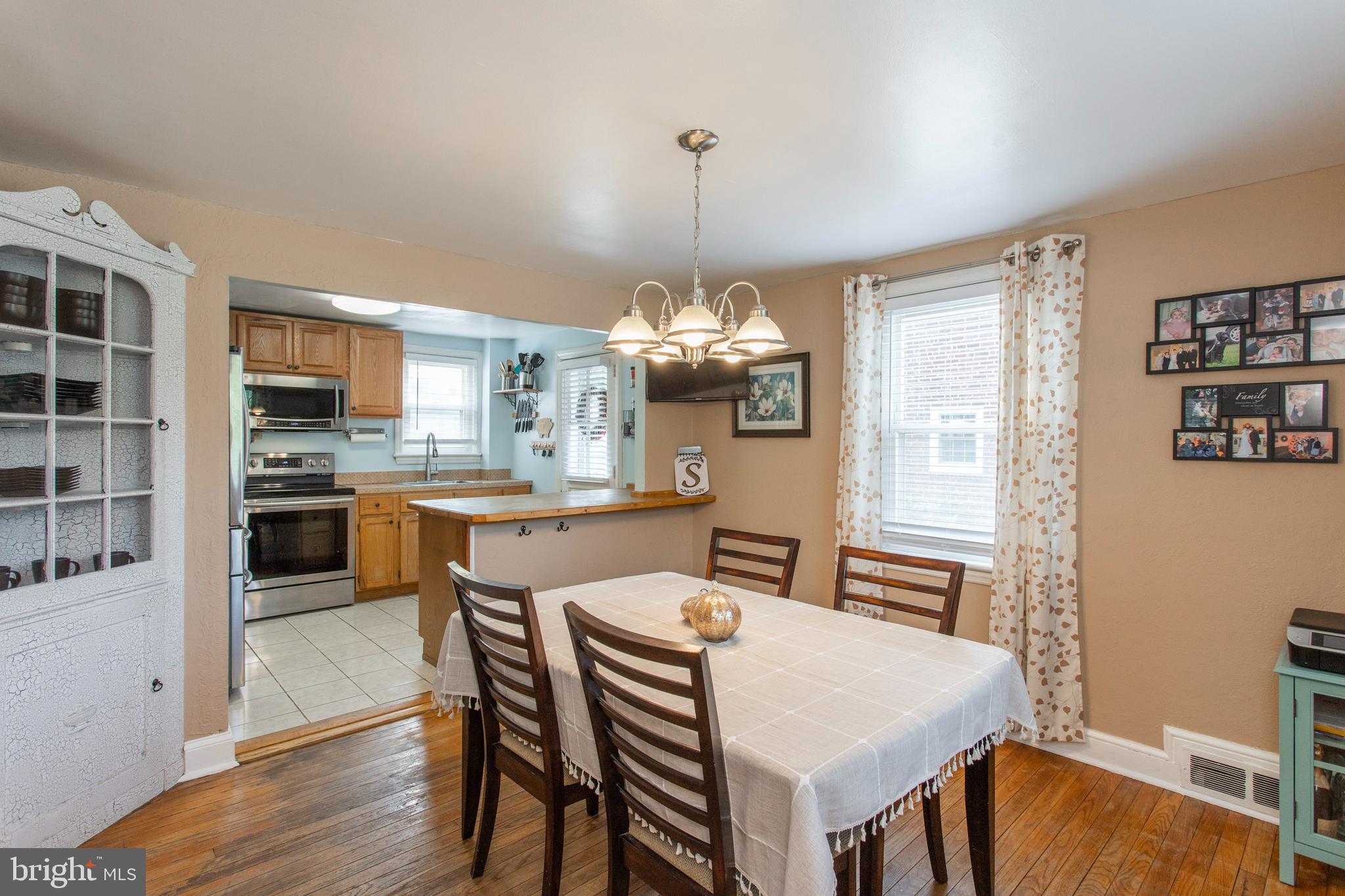 376 Shaw Road Ridley Park, PA 19078 - Photo 6 of 25 Dining Room