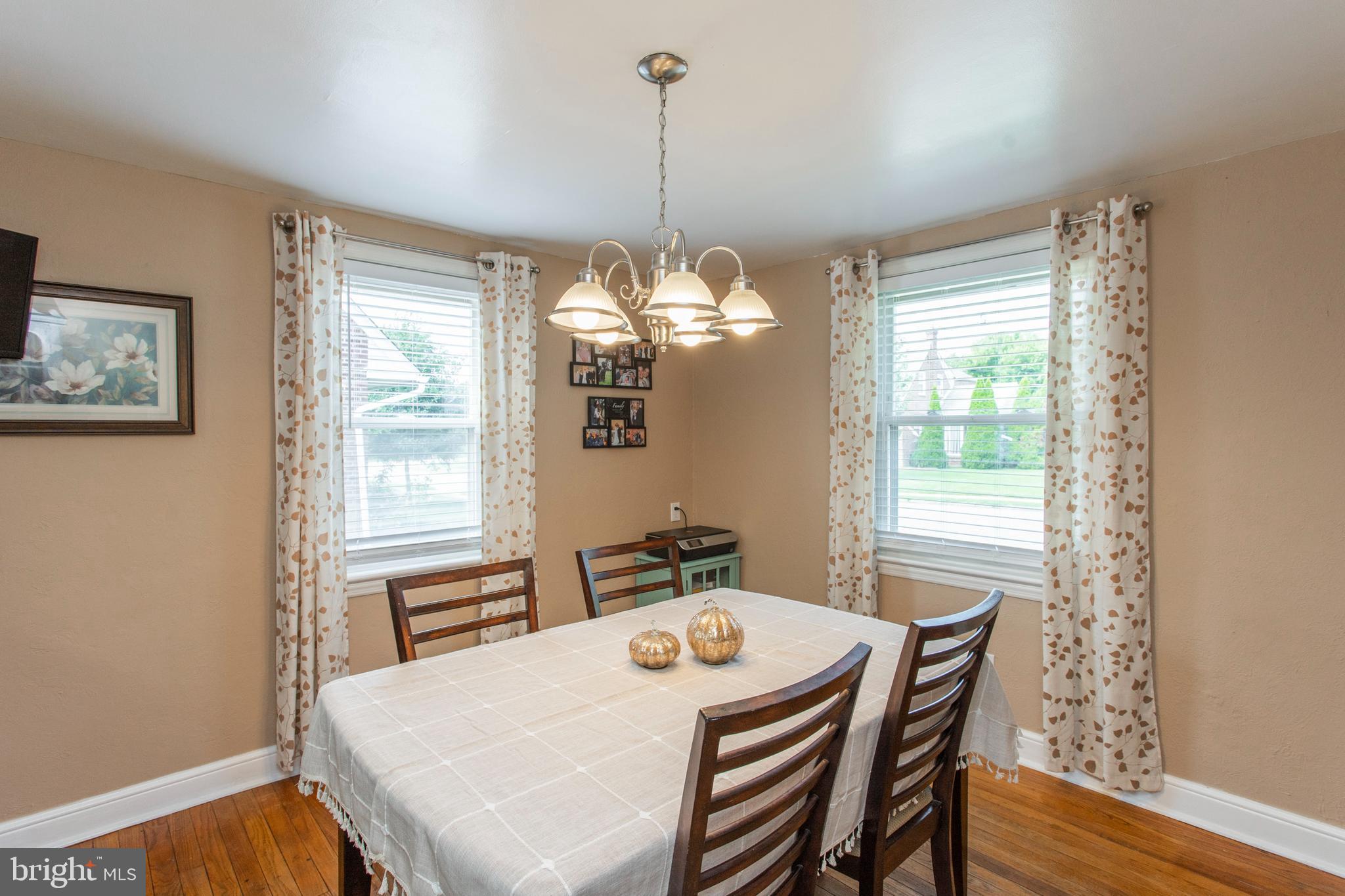 376 Shaw Road Ridley Park, PA 19078 - Photo 7 of 25 Dining Room