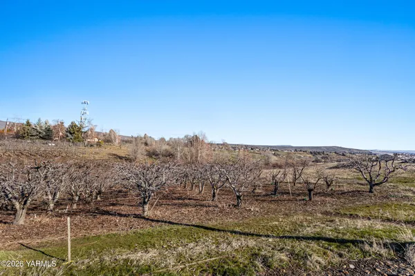 $190,000 | Nka Douglas Road, Yakima, WA 98908
