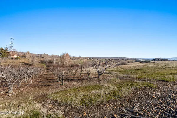 $190,000 | Nka Douglas Road, Yakima, WA 98908