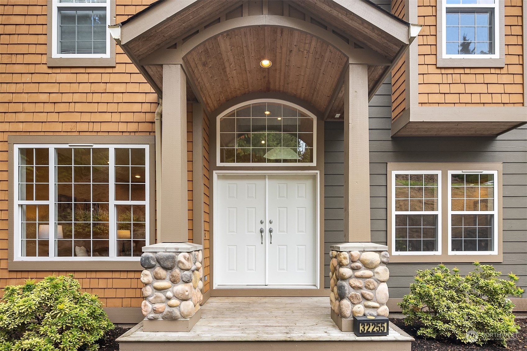 32255 Northeast 88th Street Carnation, WA 98014 - Photo 2 of 40 a front view of a house