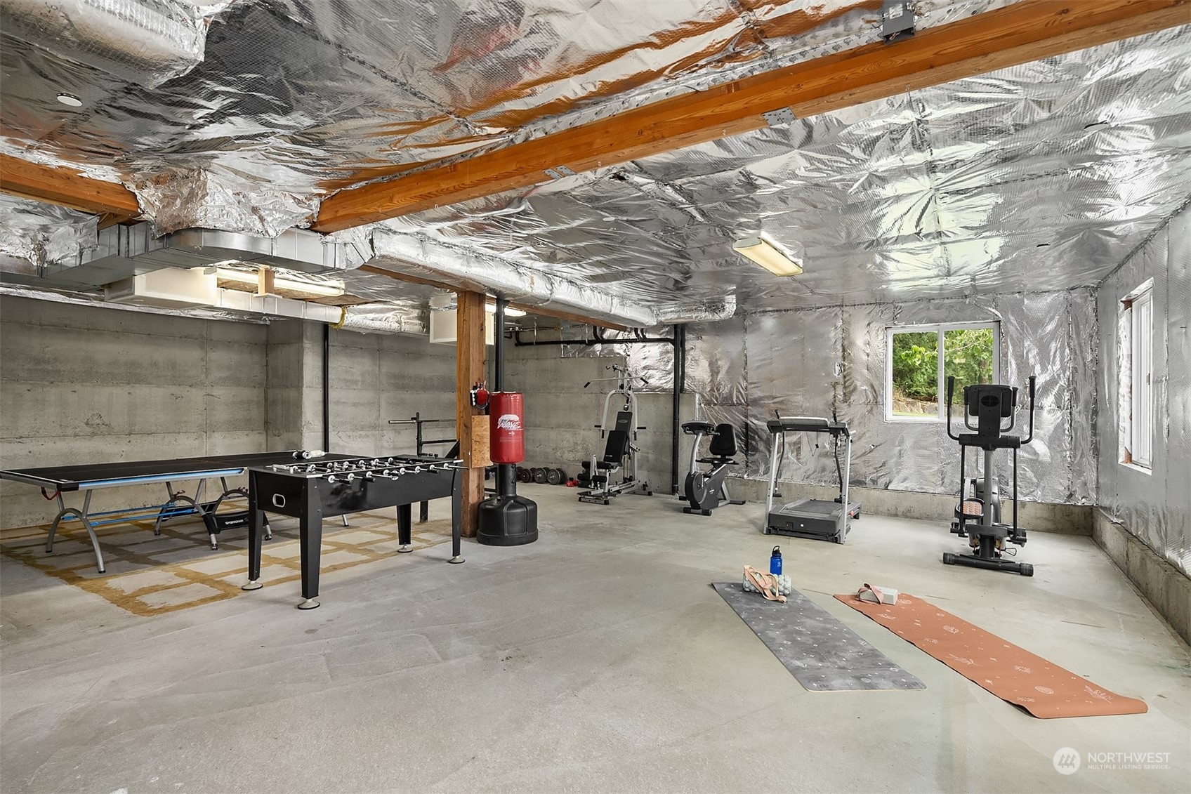 32255 Northeast 88th Street Carnation, WA 98014 - Photo 31 of 40 a view of a room with gym equipment