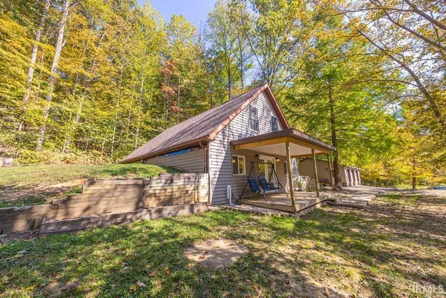 $200,000 | 8832 North Hillham Road South, French Lick, IN 47432