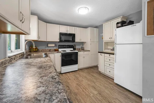 $200,000 | 8832 North Hillham Road South, French Lick, IN 47432