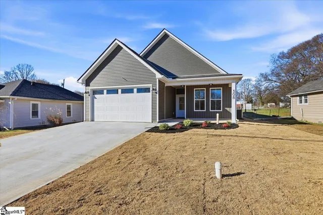 $369,900 | 308 Poplar Drive, Greer, SC 29651