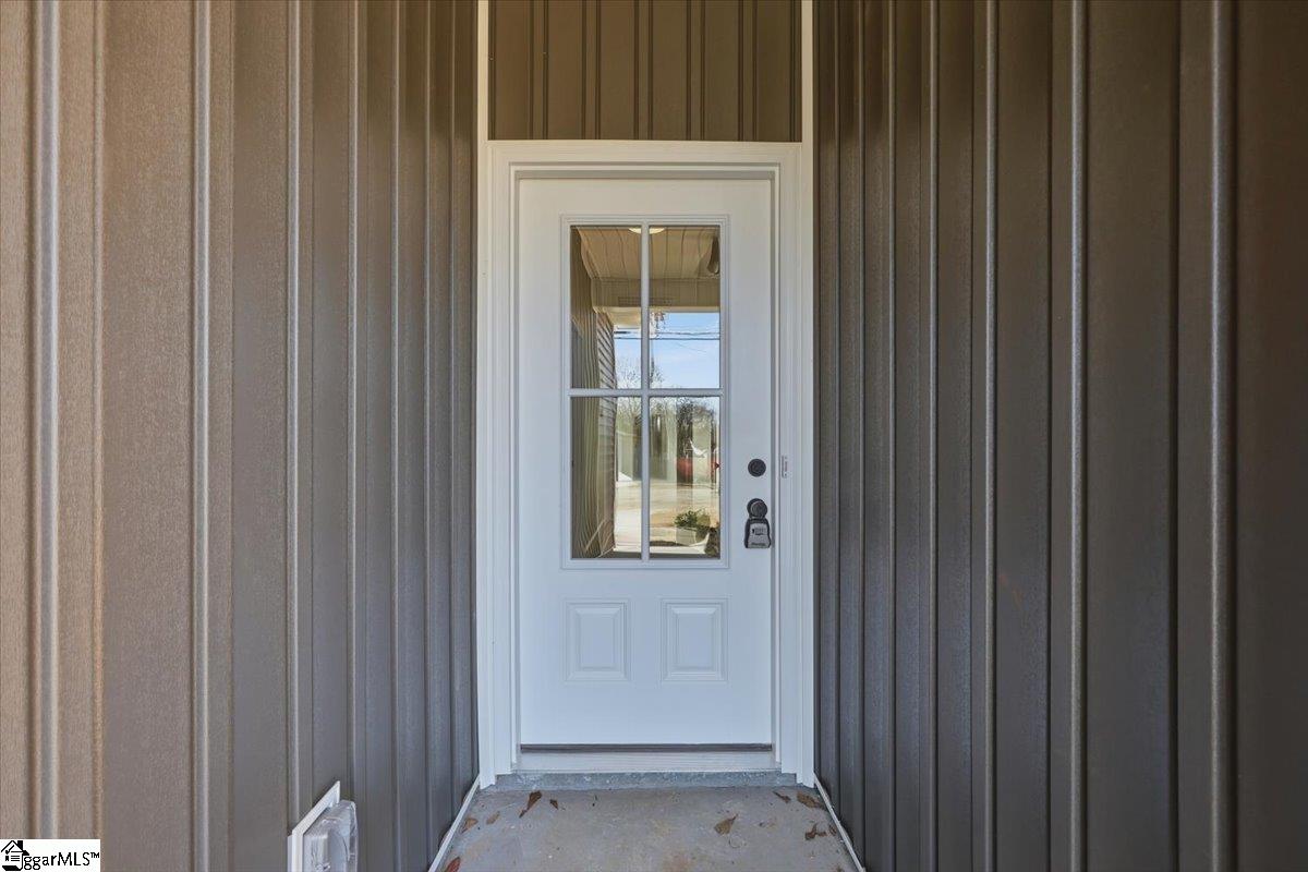 308 Poplar Drive Greer, SC 29651 - Photo 4 of 42